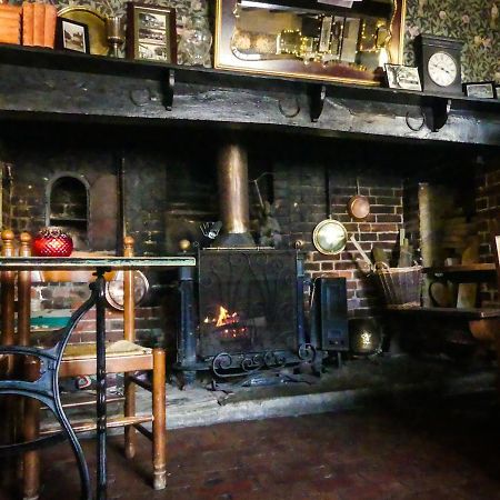 Ye Olde Smugglers Inne Alfriston Exterior foto